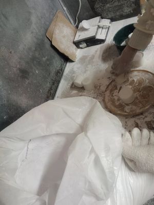 UC1P 멜라민 원료 108-78-1 향기가 없는 멜라민 분말