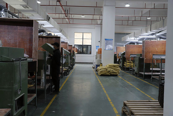 멜라민 식기류 생산 CAS  108-78-1을 위한 PH 7.5-9.5 순수 멜라민 분유