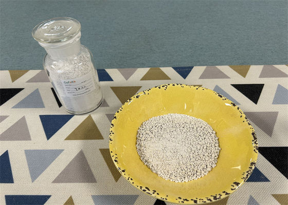 제품 백색 파우더를 닦기 위해 문양 붙임 원 종이에 가루에 글레이즈를 바르는 멜라민