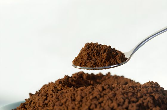 산업용 멜라민 공장 공급자 99.8% 순수성 중국 갈색 樹脂 CAS 108-78-1